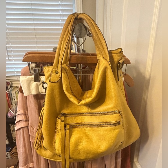 Lucky Brand Handbags - Well loved Lucky Brand 100% leather boho bag.  Large!  Yellow/distressed